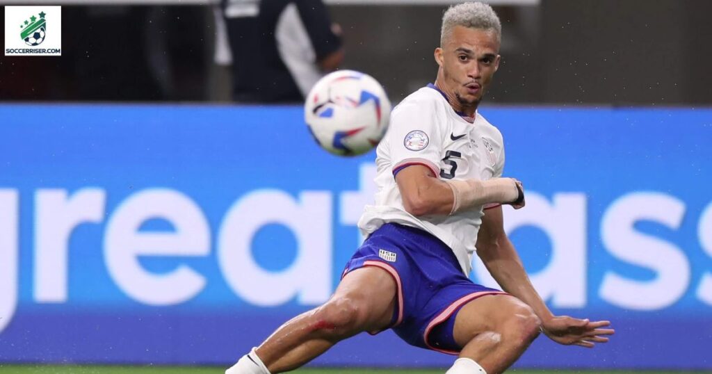 Antonee Robinson, USMNT Star, Fulham Left-Back & Premier League Speedster