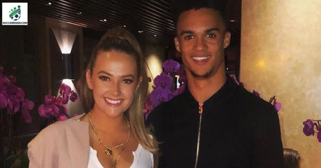 Meet Antonee Robinson Girlfriend Darcy Myers