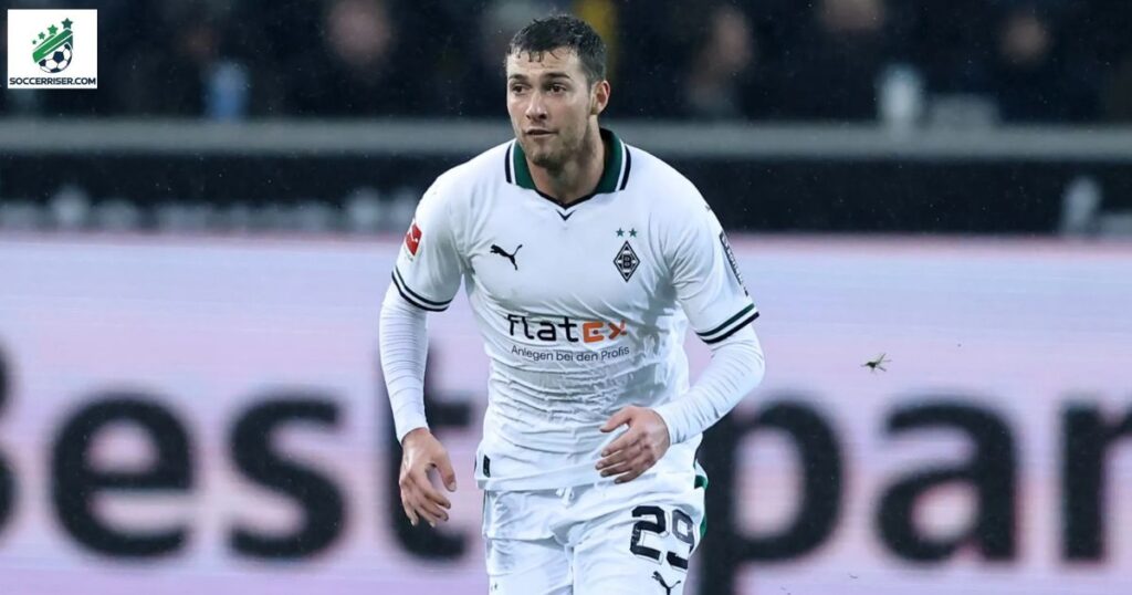 Wearing #29, Joe Scally started 29 of 32 Bundesliga games in 2025-26