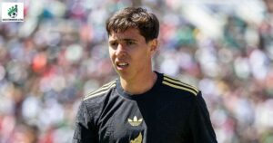 Mateo Chávez 2026: Net Worth €2.1M, €490K AZ Alkmaar Salary