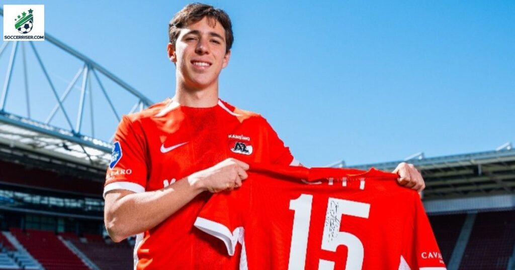 Mateo Chávez, Mexican defender and AZ Alkmaar Star