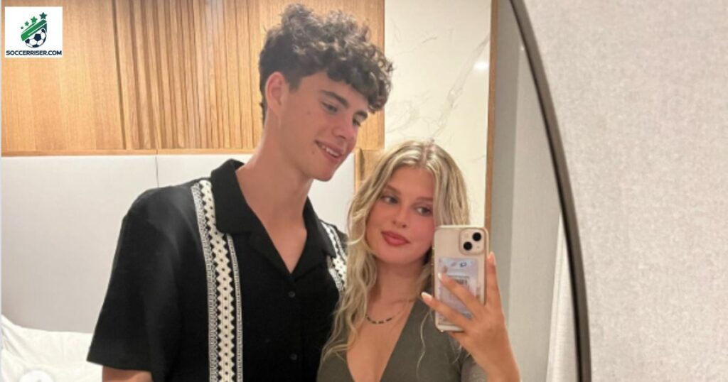 Meet Archie Gray Girlfriend Gracie Browne